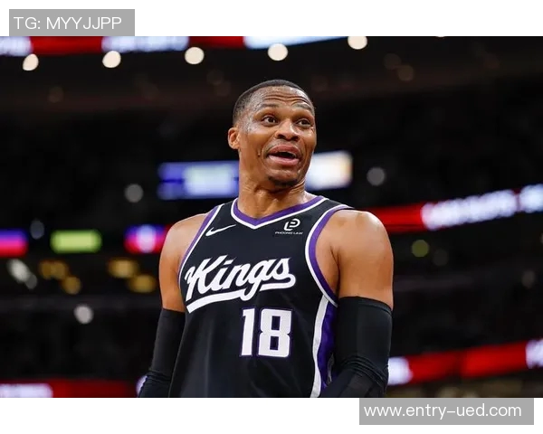 威少在1月12日NBA最佳球员评选中脱颖而出展现卓越表现