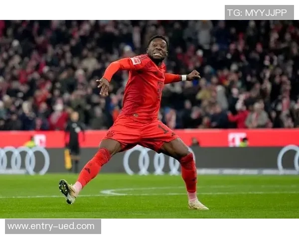 戴维斯恢复跑步训练拜仁谨慎对待复出计划